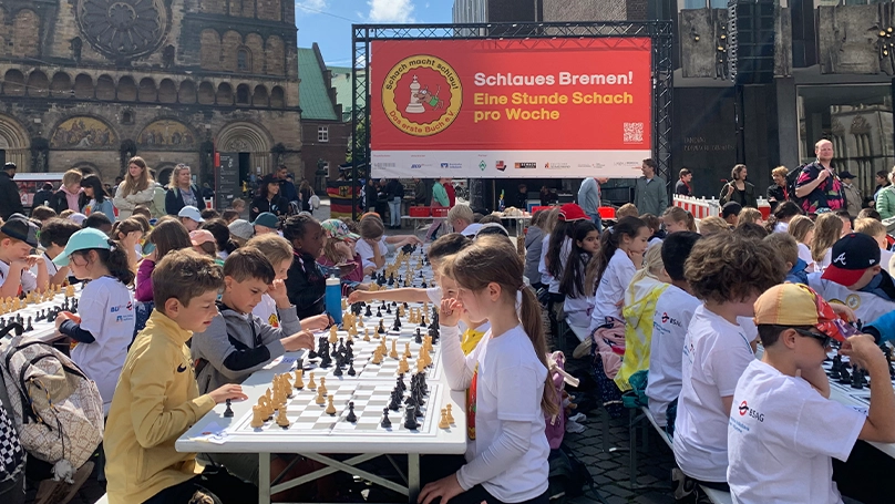 Annual chess festival on the market square in Bremen (Photo)