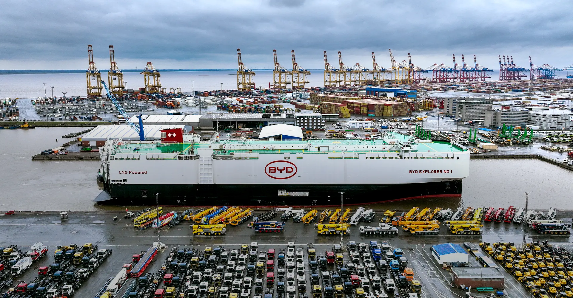 RoRo-Carrier "BYD Explorer No. 1" (Photo)