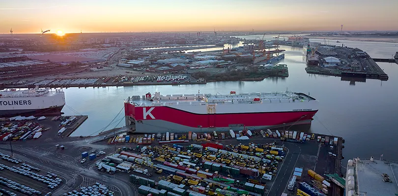 Preview image, aerial view of the harbor at sunset (Photo)
